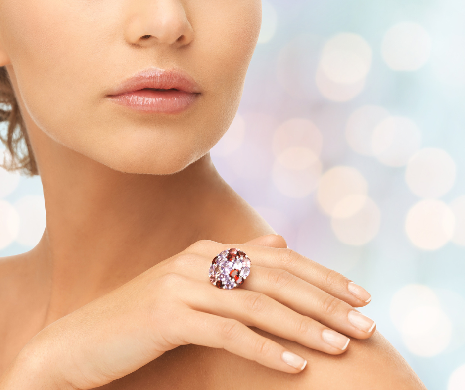Cocktail Rings vs. Engagement Rings — How to Choose and Wear Them Ethically