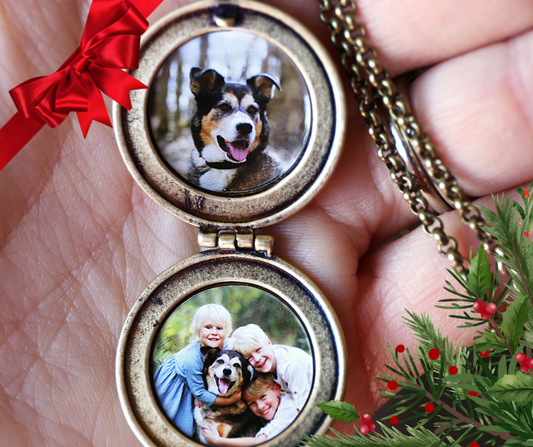 Sentimental Photo Lockets: Capturing Memories This Christmas